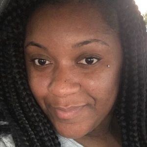 Meet your Posher, Aisha